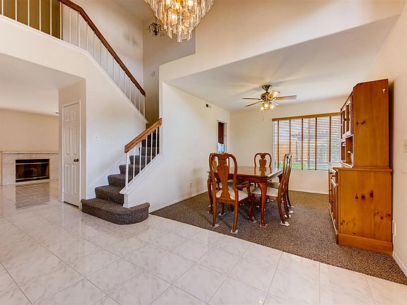 3rd image of 2141 Pleasantwood Ln