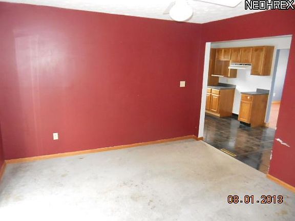 4th image of 809 East Dr