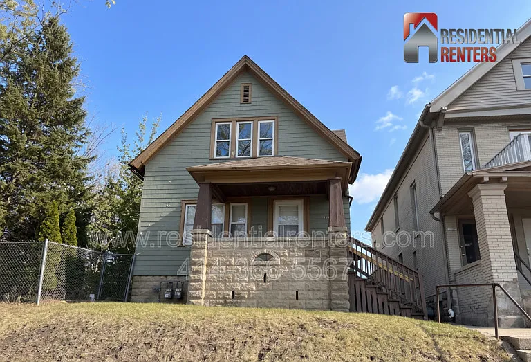 2724 N Palmer St — Photo 1
