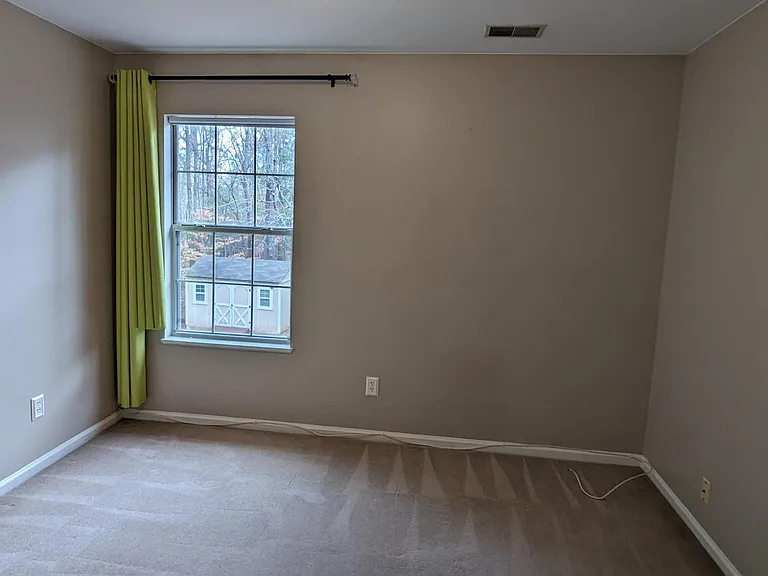 415 Malton Ct — Photo 11