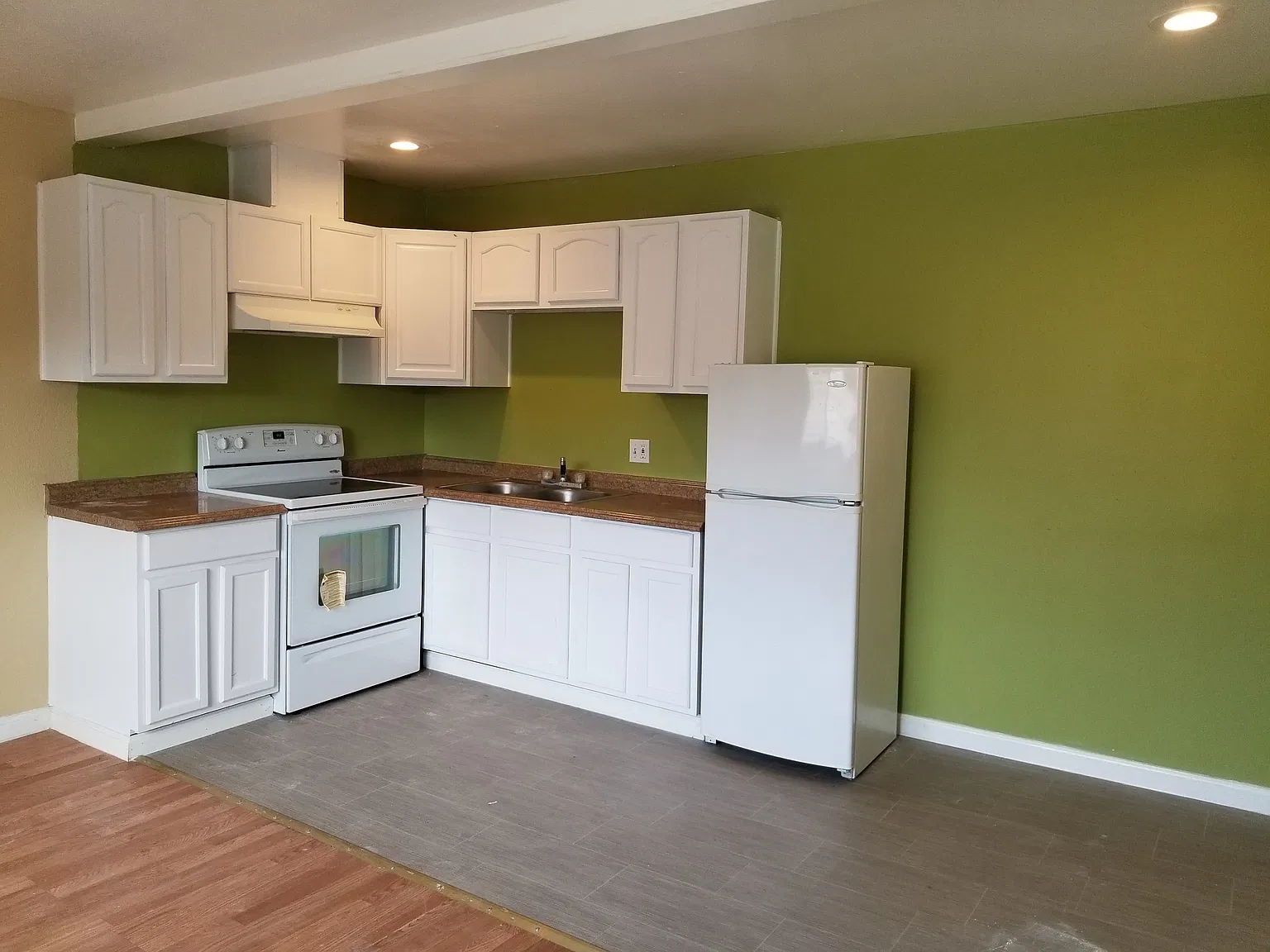 1 bed, 520 sqft, $1,300 — Photo 1