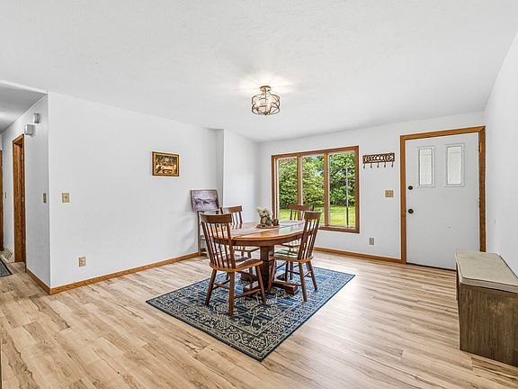 4th image of 54522 Homeland Rd