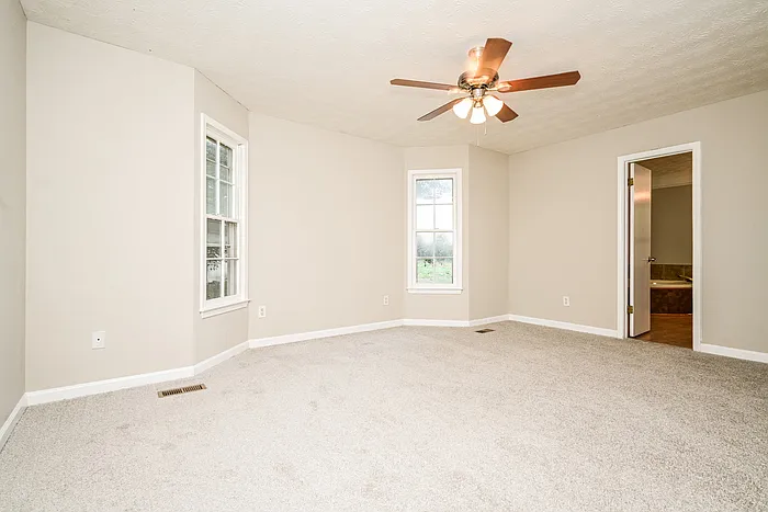 35 Knights Cir — Photo 10
