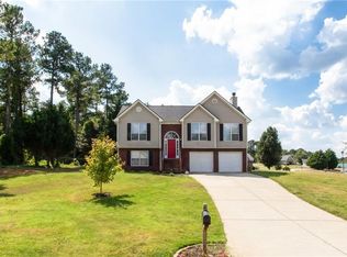 500 Mackinaw Dr, Bethlehem, GA 30620