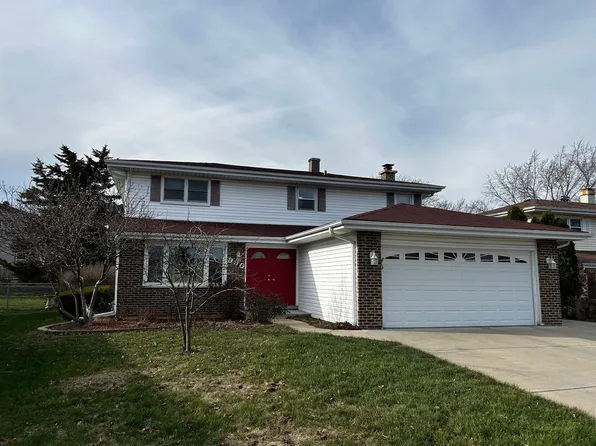 990 Alamo Ct, Carol Stream, IL 60188