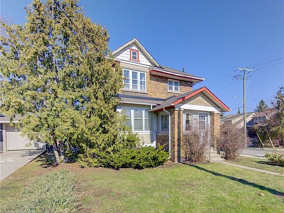 2nd image of 40 Union St E