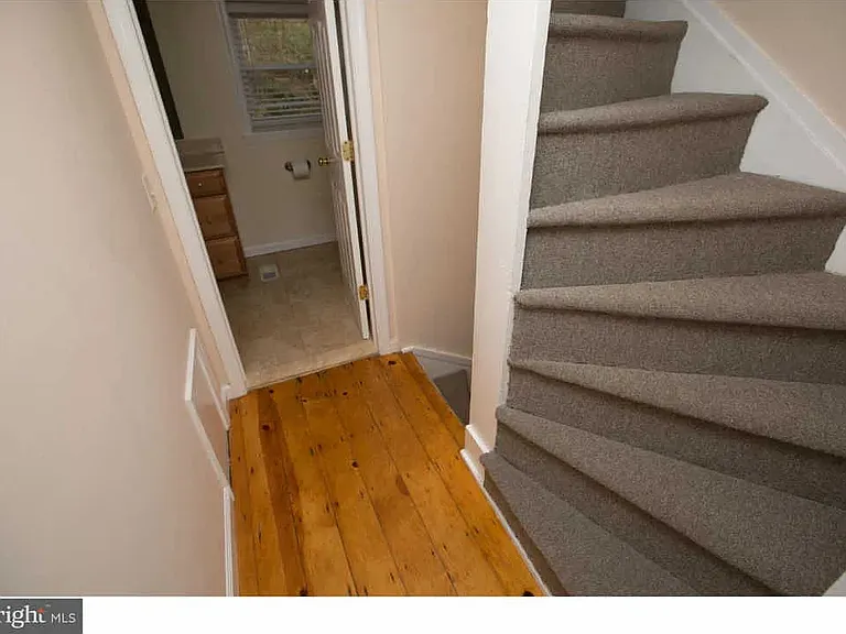 4431 Silverwood St — Photo 12