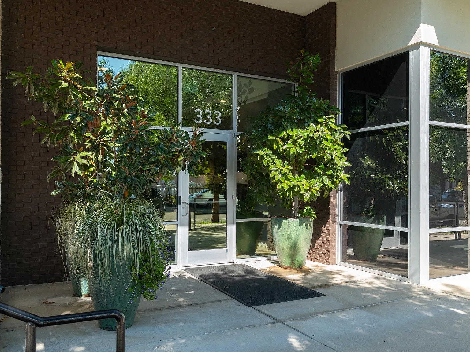333 W Depot Ave — Photo 4