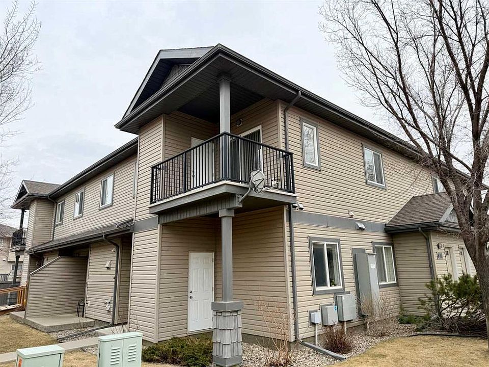 1st image of 141 SW Silkstone Rd W #6