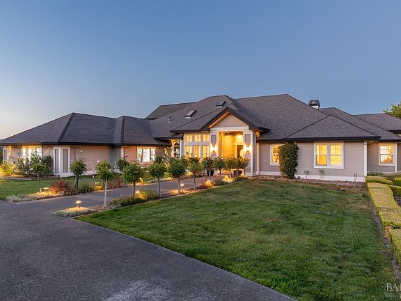 3rd image of 100 Eastman Court