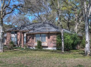 303 Raccoon Run, Buda, TX 78610