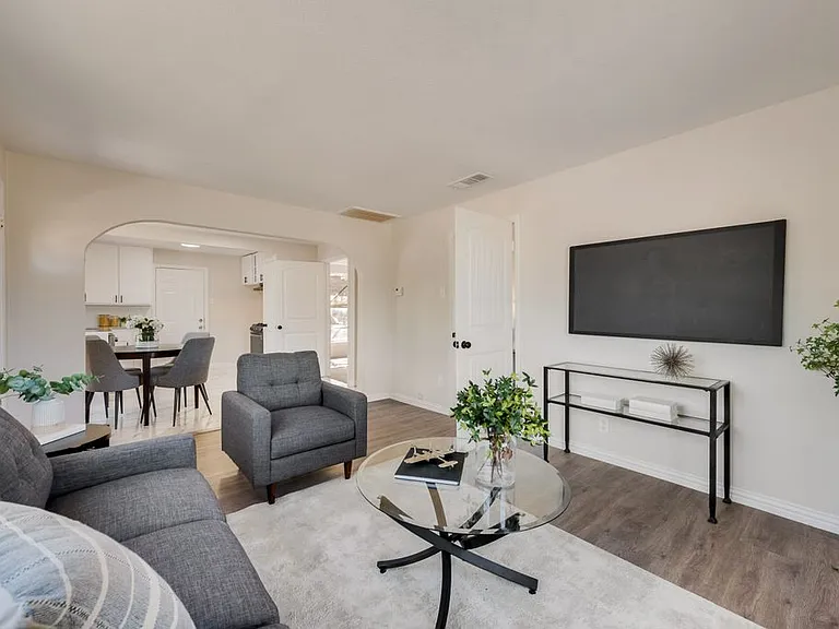 1802 Gus Thomasson Rd — Photo 12