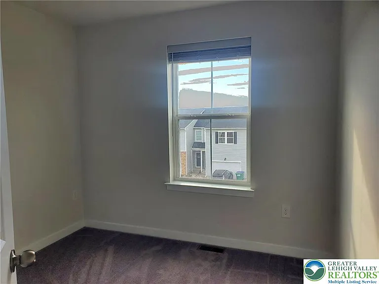 7640 Clayton Ave — Photo 12
