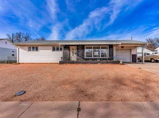 312 Kenwood Dr, Pueblo, CO 81004