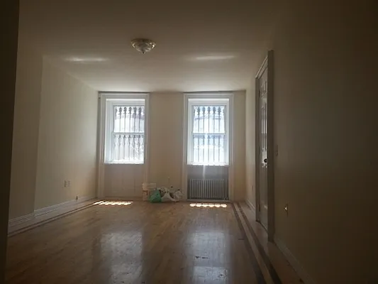 Rented by ZealEstate Group Inc | media 40