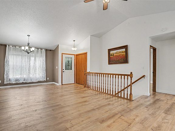 3rd image of 3510 Windemere Way