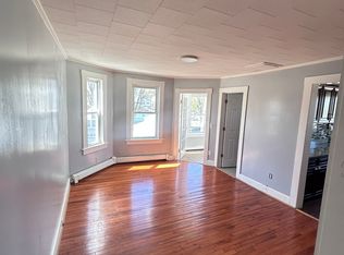 32 Shaw St FLOOR 2, Lawrence, MA 01843