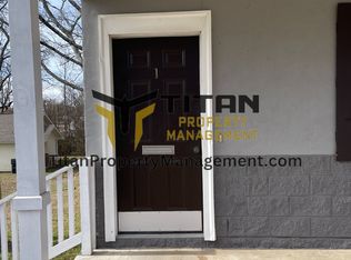 712 Lillian St APT 1, Benton, AR 72015