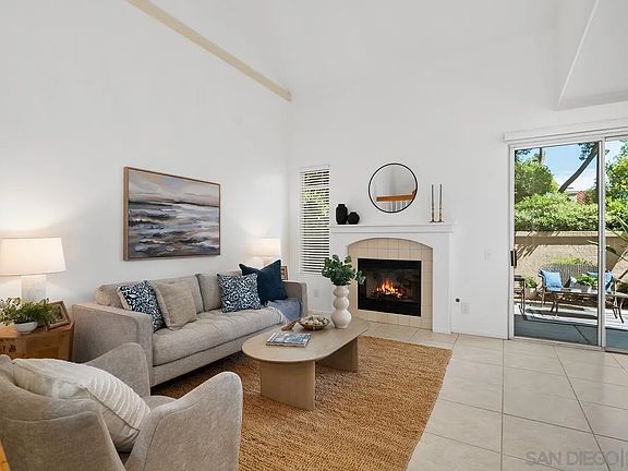 3rd image of 10872 Creekbridge Pl