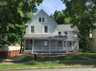 39 Riddell St, Greenfield, MA 01301