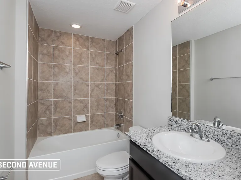 731 Hartford Ave SW — Photo 13