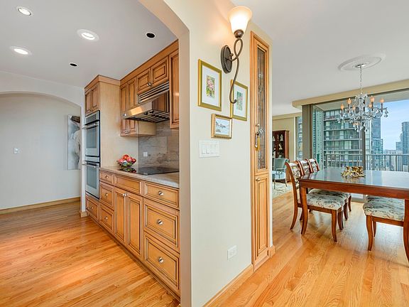 Dining/Kitchen