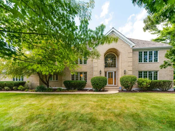 1728 Holly Ct, Long Grove, IL 60047