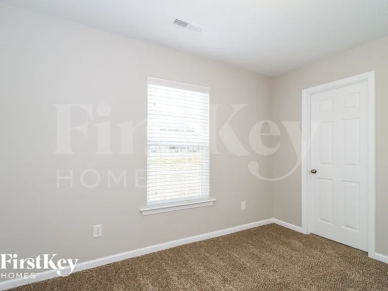 5784 Misty Hill Cir — Photo 10