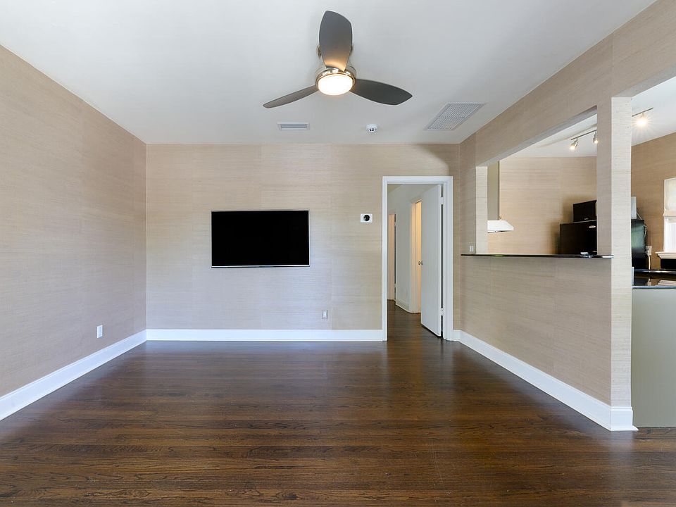 1st image of 123 N Palmway