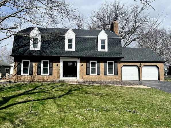 888 Sandalwood Rd E, Perrysburg, OH 43551