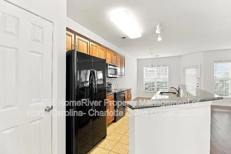 14622 Via Sorrento Dr