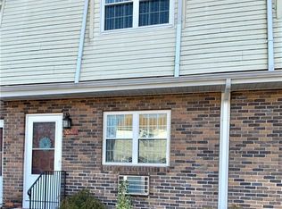 104 N Turnpike Rd APT F, Wallingford, CT 06492