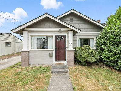 1004 S 5th Avenue, Kelso, WA, 98626
