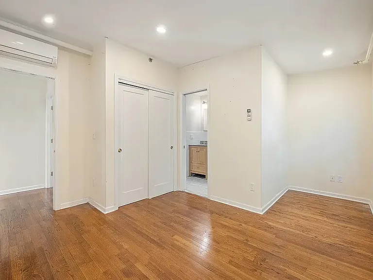 109 W 10th St #1 — Photo 19