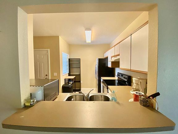 3rd image of 6004 Portsdale Pl Unit 202