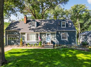 7418 Chadwick St, Prairie Village, KS 66208