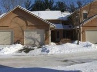 17 Elton Ridge Ct NW, Rochester, MN 55901