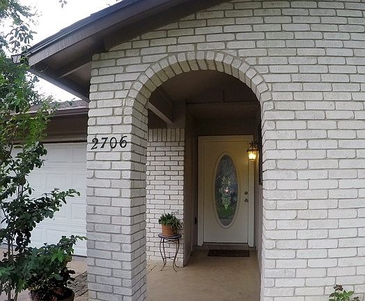 5th image of 2706 Alderwood Dr