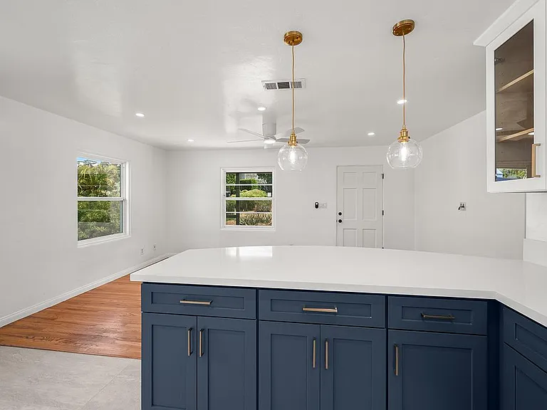 7170 Hybeth Dr — Photo 6