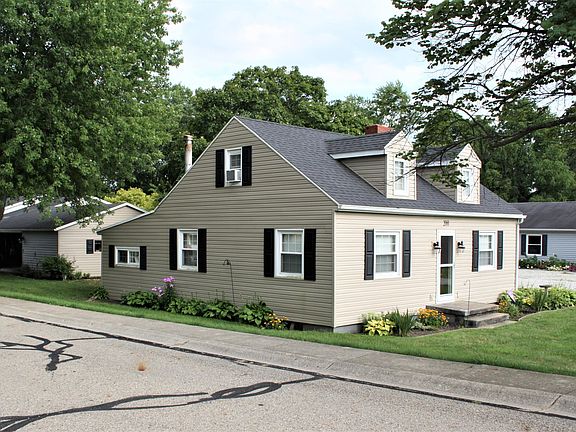 3rd image of 200 N Chillicothe St