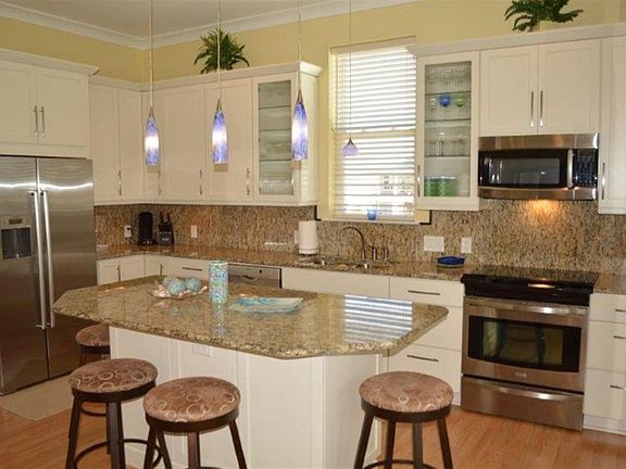 4th image of 110 Maldonado Dr