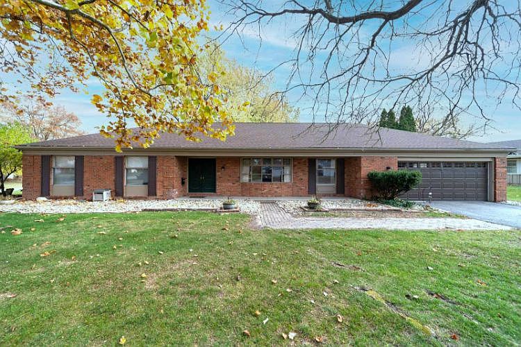 1st image of 6206 Crown Ct
