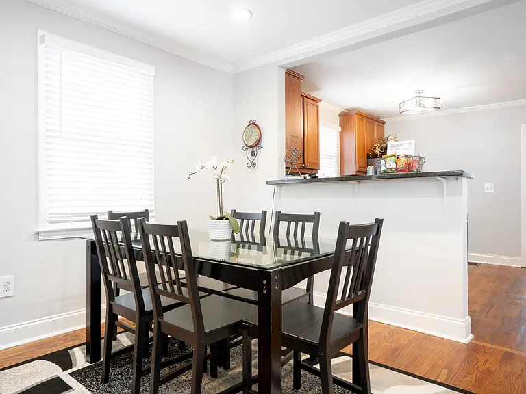 Electric Ave NW — Photo 8