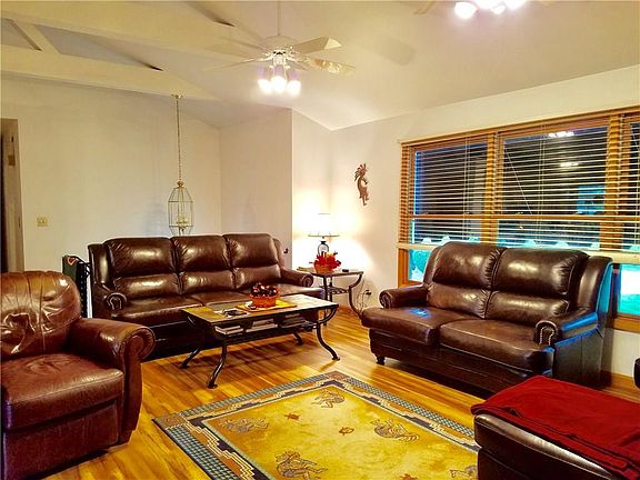 2nd image of 5745 Wildwood Dr