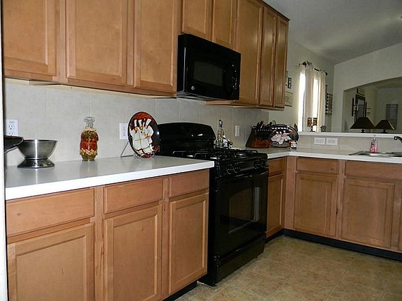 Roomy Kitchen With Lots Of Counter Space