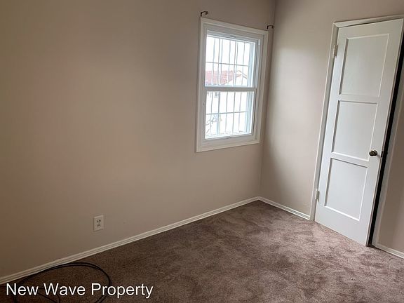 3rd image of 10336 Haas Ave