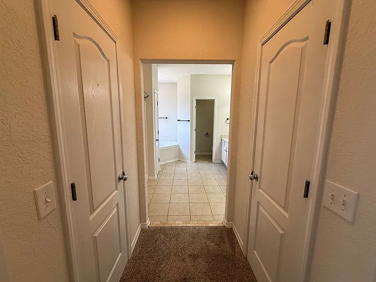 1643 Amarillo Trl — Photo 12