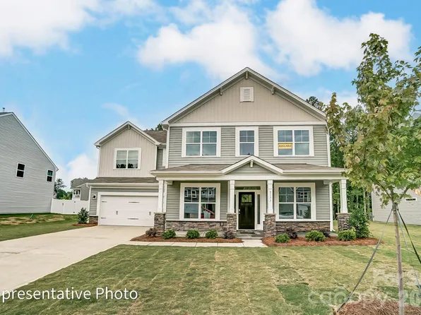 2215 Tabor Rd, Sherrills Ford, NC 28673