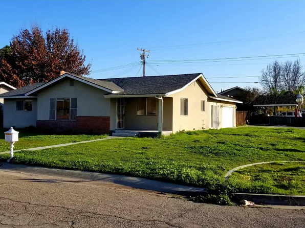 1013 E Vandalia Ave, Porterville, CA 93257
