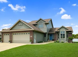 1406 27th St SW, Austin, MN 55912